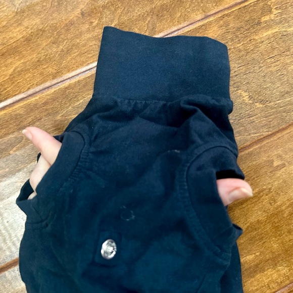 Black Dog Surgery Recovery Onsie with snap closure - Picture 2 of 7